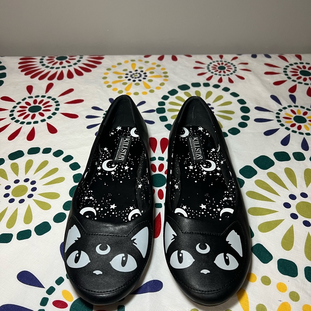 Black Cat Graphic Slip-On Flats